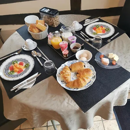 Le Petit Verger Couette-café Grumesnil