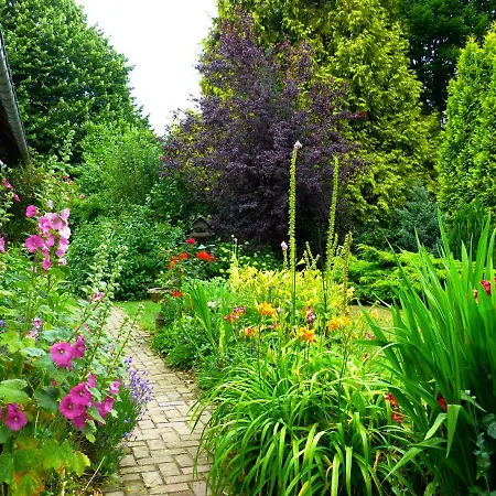 Le Petit Verger Bed and Breakfast *